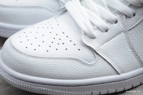 Mid (W) BQ6472-106 BQ6472-106 University White Jordan Red 1 0104